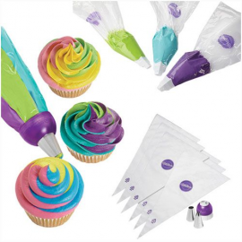 WILTON ADATTATORE DECORATIVO \\"ColorSwirl\\" TRE-COLORI - SET 9 pezzi