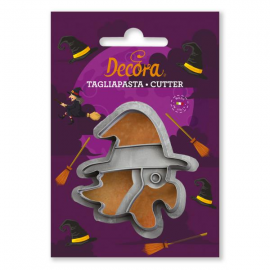 TAGLIAPASTA STREGA/BEFANA IN PLASTICA